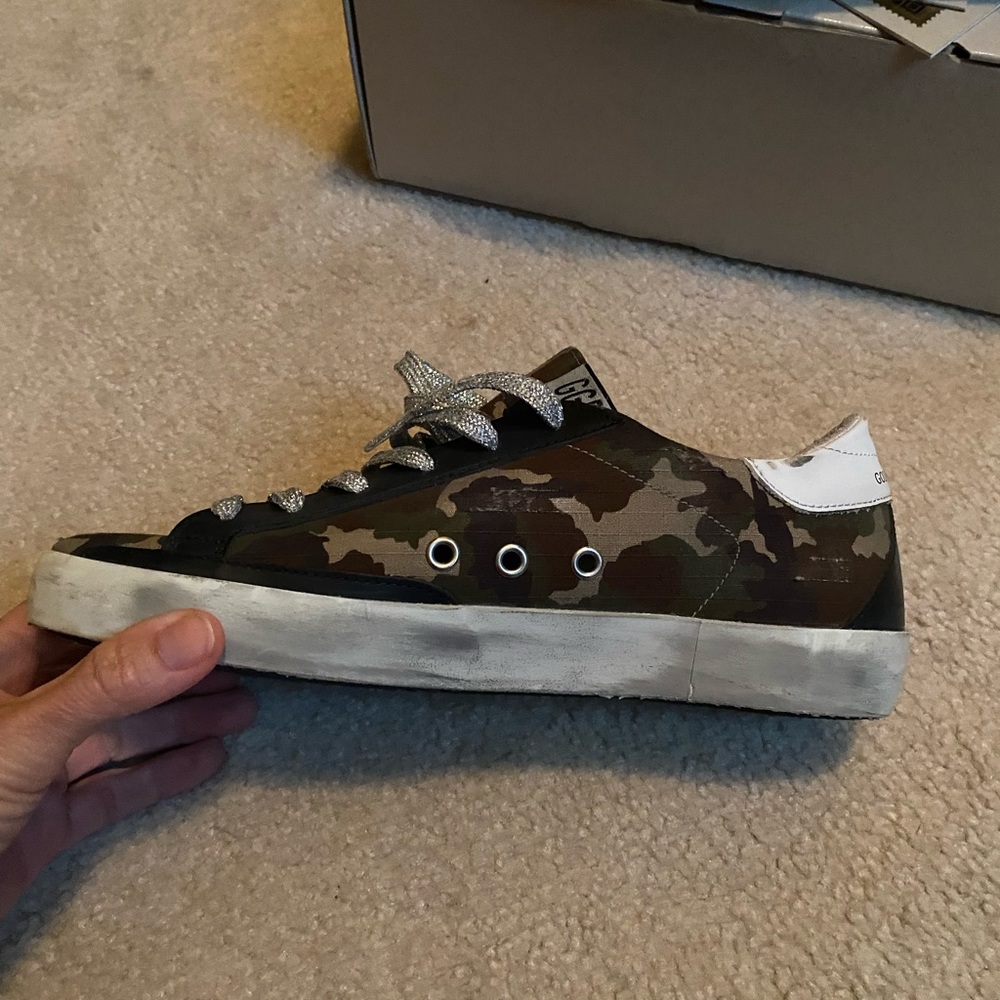 Golden Goose Super-Star Camouflage Sneakers with Pink Star - Picture 7 of 16